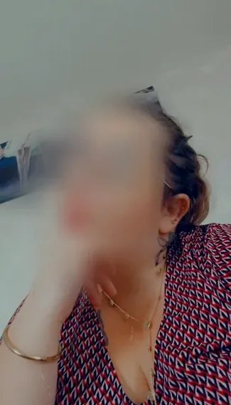 Alma, 24