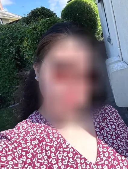 Andrea, 28