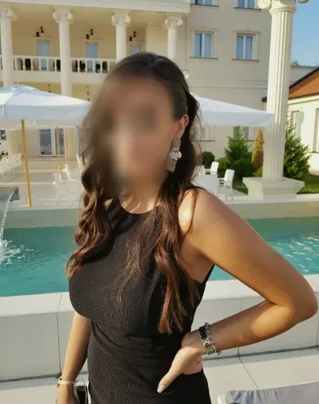 Asta, 29
