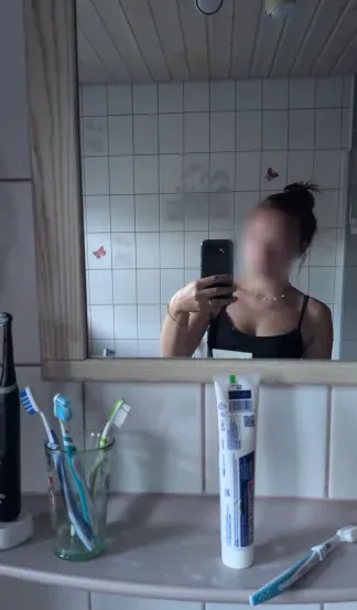 Christina, 18