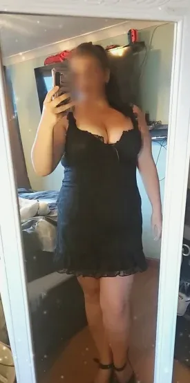 Clara, 35