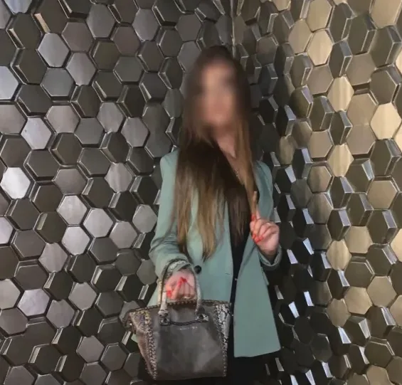 Emilia, 31