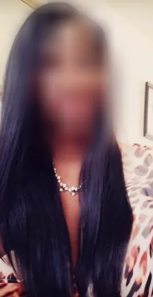Helena, 39
