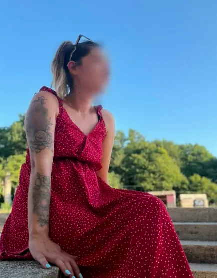 Isabella, 34