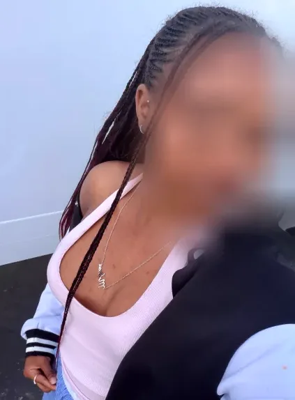 Ivana, 20