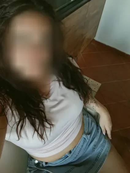 Ivana, 31