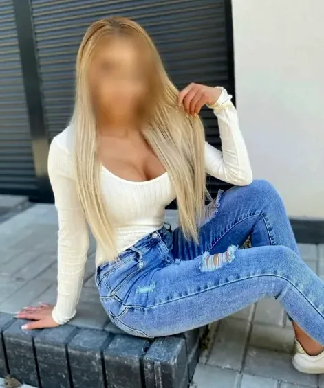 Josefine, 32