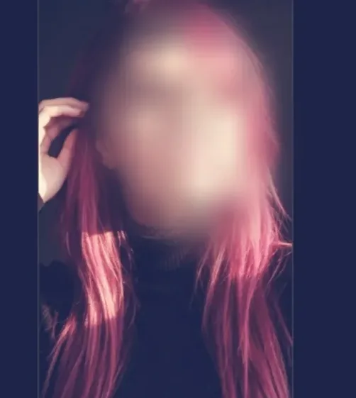 Karoline, 39