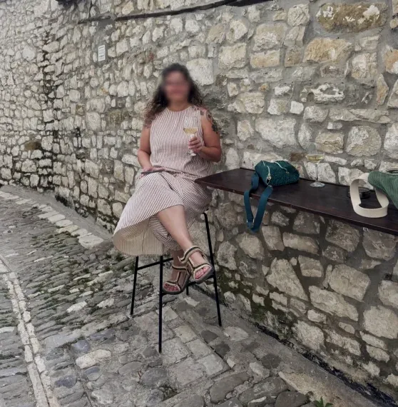 Laura, 35