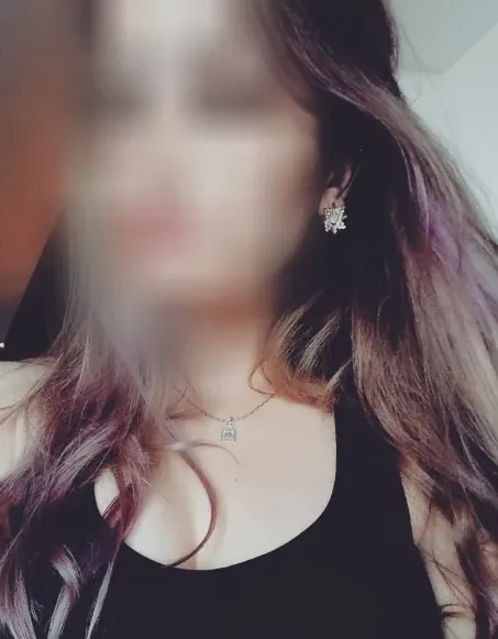 Lejla, 32