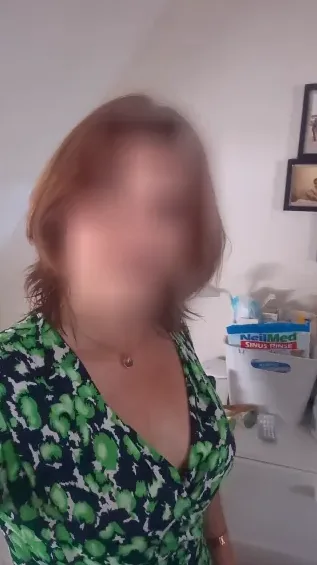 Maria, 33