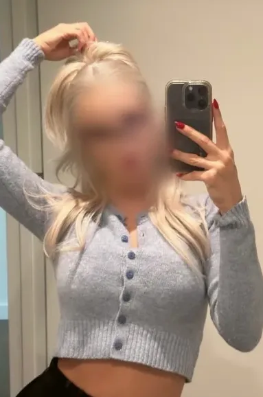 Rikke, 25