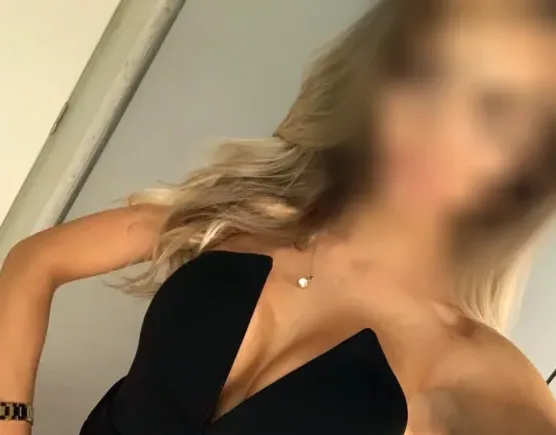 Sofia, 30